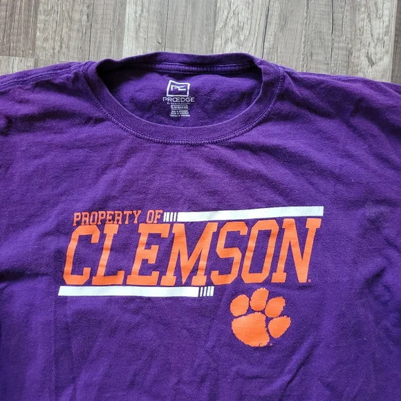 1+1+1= $35 🛍 Clemson Tigers Branded Violet Long Sleeves Size XL - Picture 2 of 6